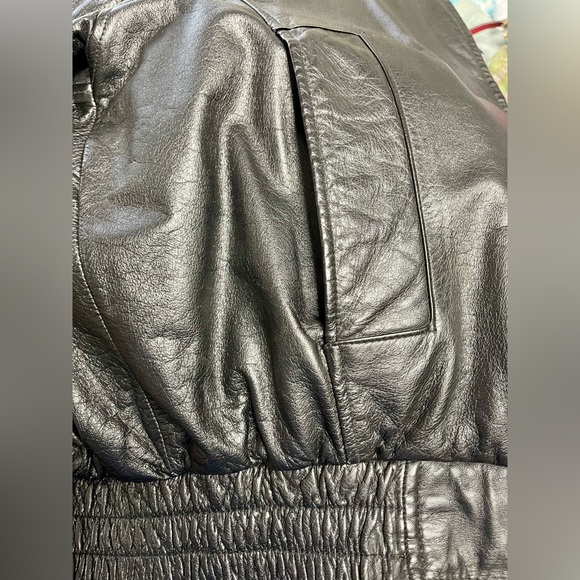Hill & Archer Leather bomber style jacket, Approx 24” PTP, 26” Long Size 42 - Picture 11 of 11